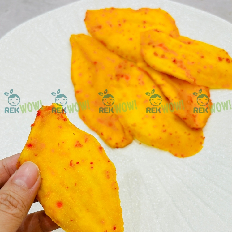 SOFT DRIED MANGO WITH CHILI SALT